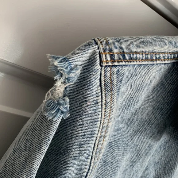 DISTRESSED Light Blue Button Front JEAN JACKET - Picture 6 of 9